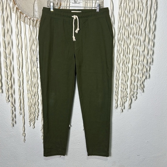 Marane’ Organic Cotton Mens Jogger in Green - Picture 2 of 11